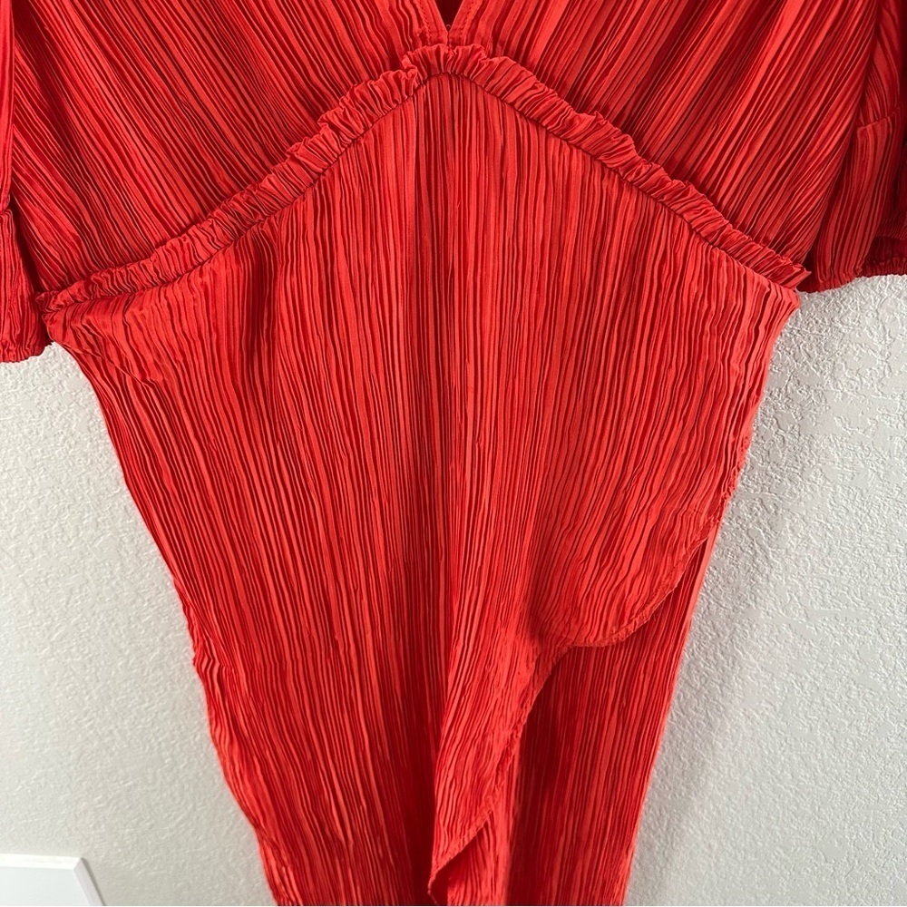 By Anthropologie NWT V-Neck Pleated Slim Midi Dress - Picture 5 of 8
